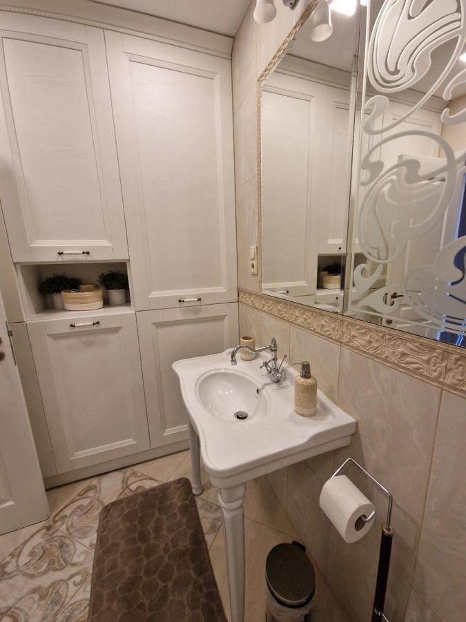 Fs Apartments - Wonderful Apartment A Step Away From The Sea Altın Kumlar Dış mekan fotoğraf